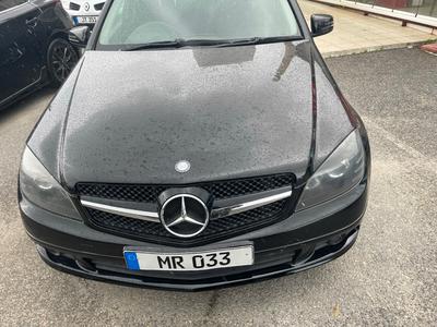 Mercedes-Benz C 180  — 6