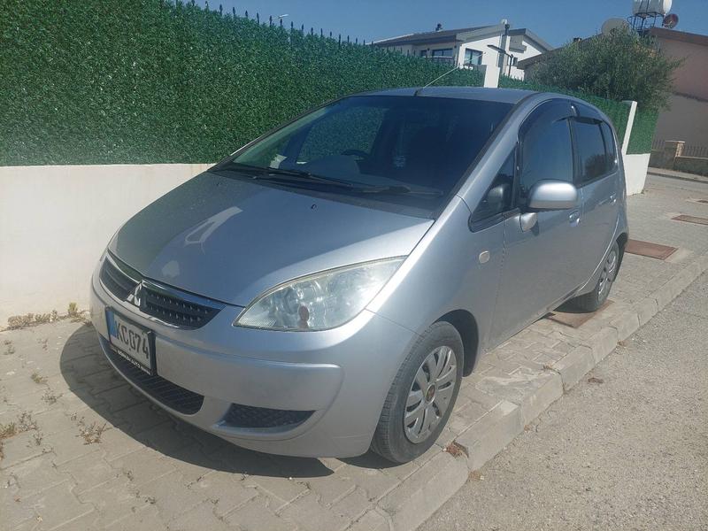 Mitsubishi Colt — 1/6