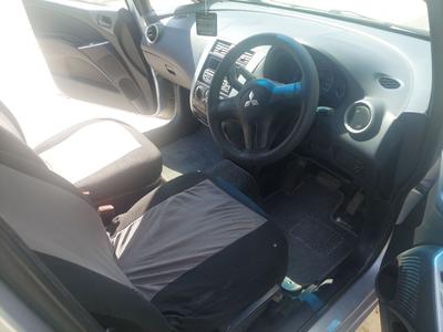 Mitsubishi Colt — 5