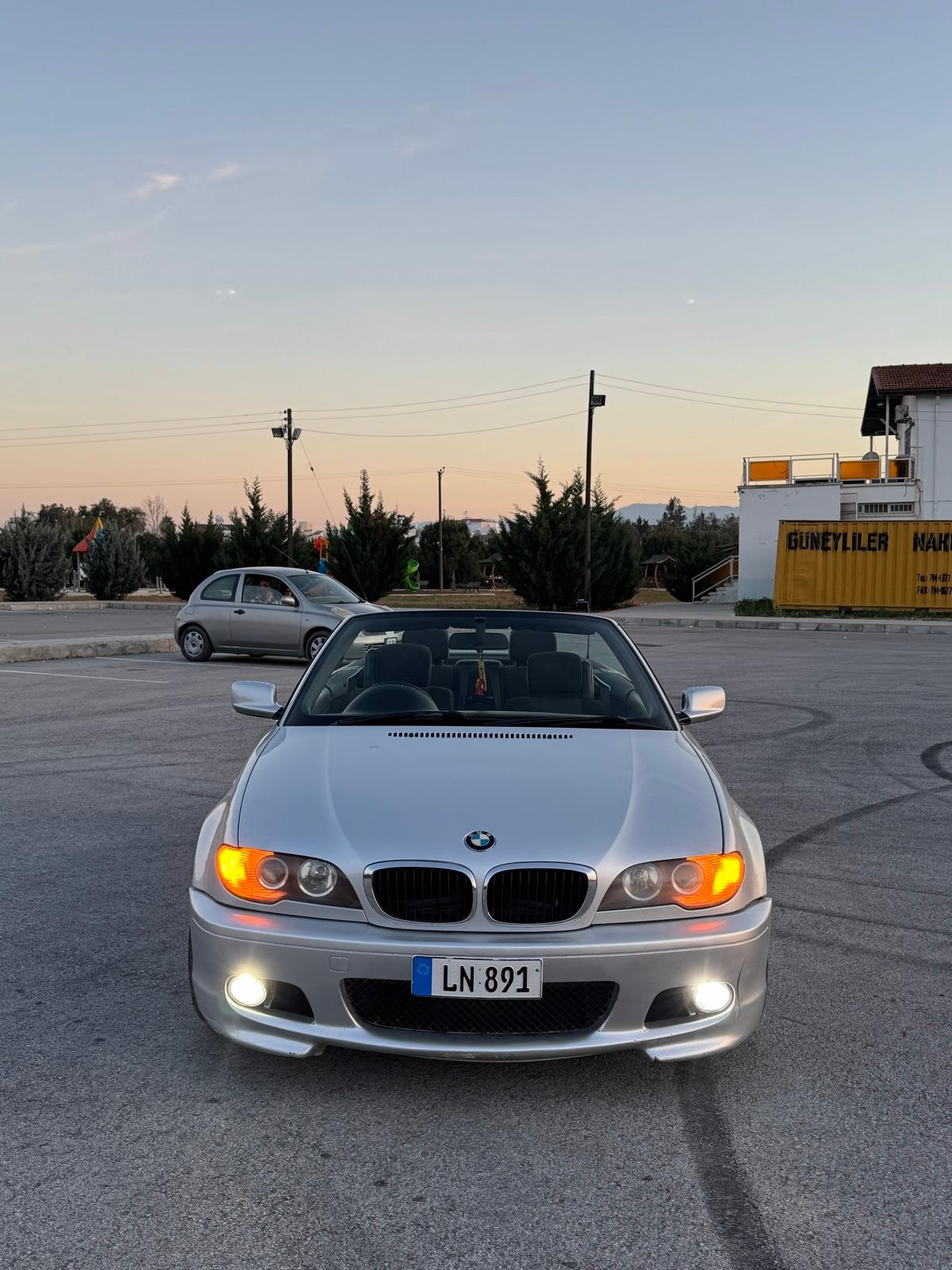 2006 BMW 320i Cabrio 2