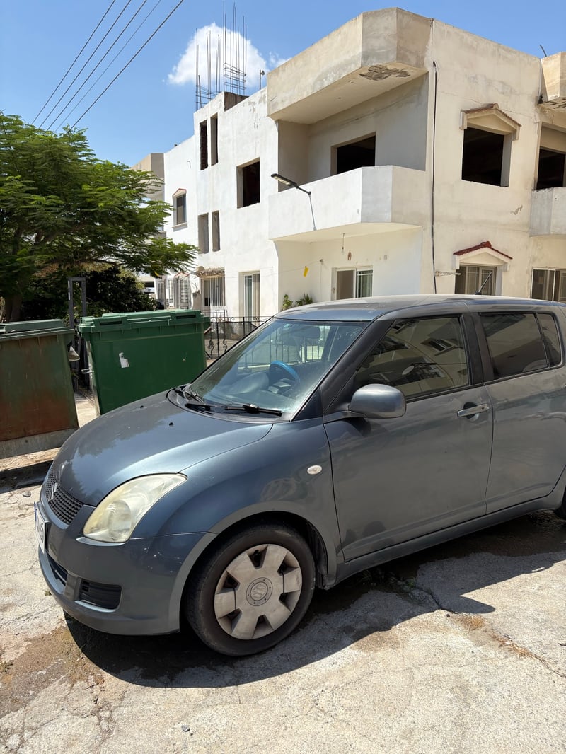 Suzuki Swift — 2