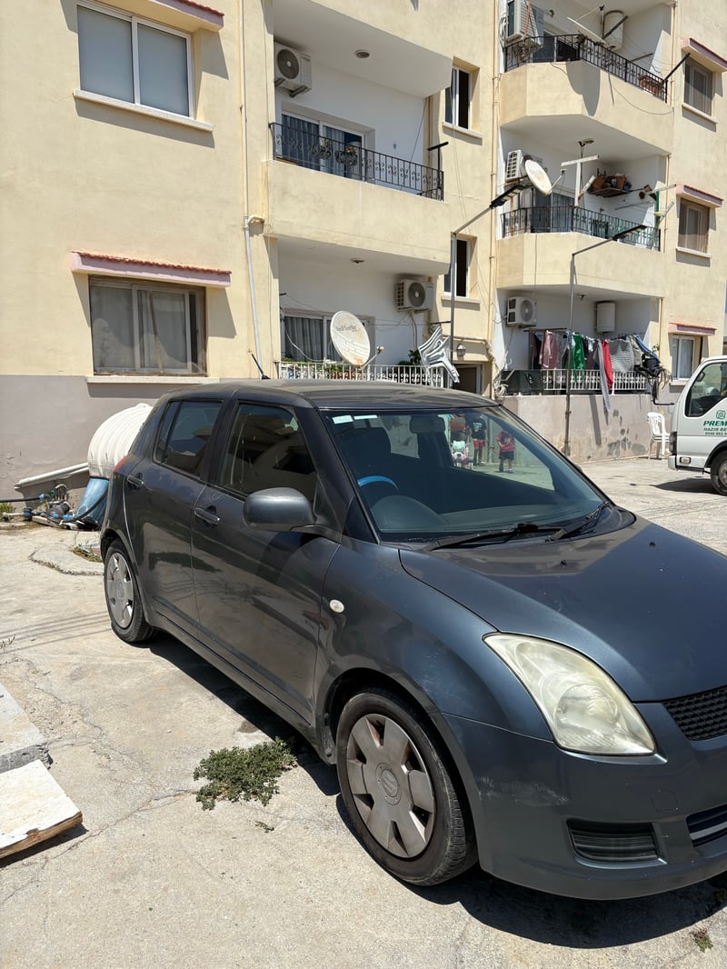 Suzuki Swift — 3
