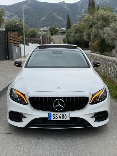 Mercedes-Benz E 220  — 2