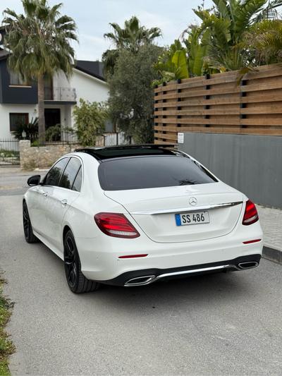 Mercedes-Benz E 220  — 6