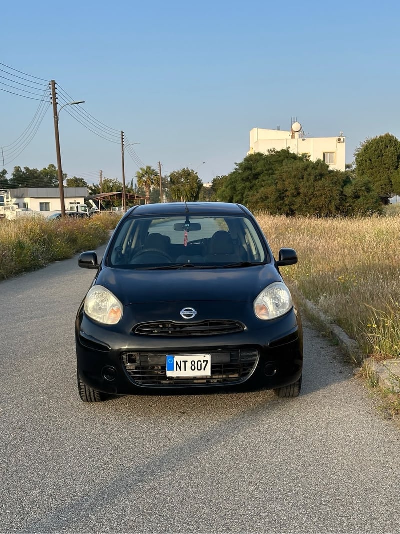 Nissan March — 4
