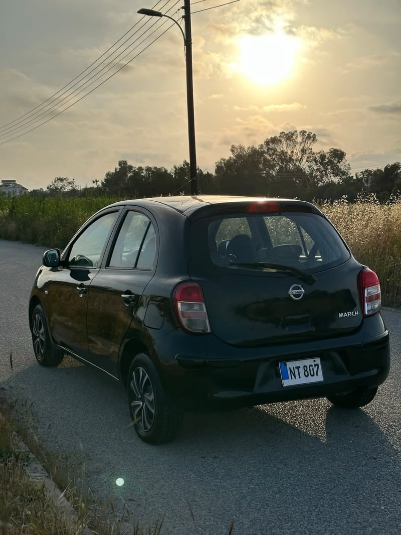 Nissan March — 5