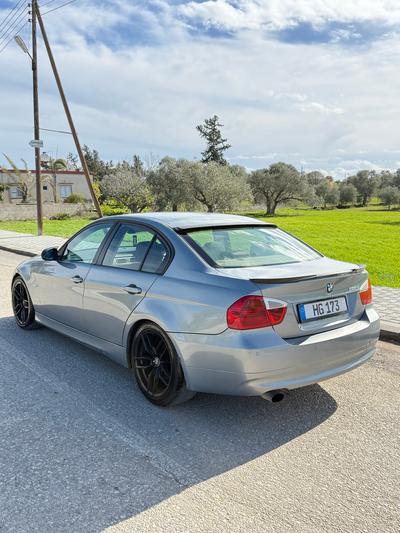 BMW 320i — 5