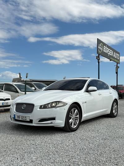 Jaguar XF — 1