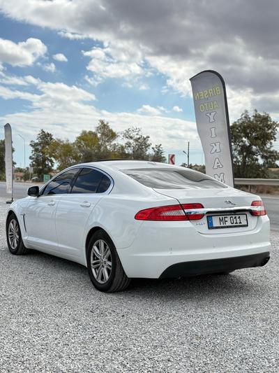 Jaguar XF — 3