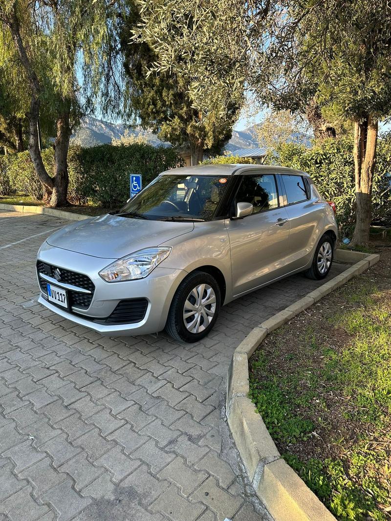 Suzuki Swift — 1/9