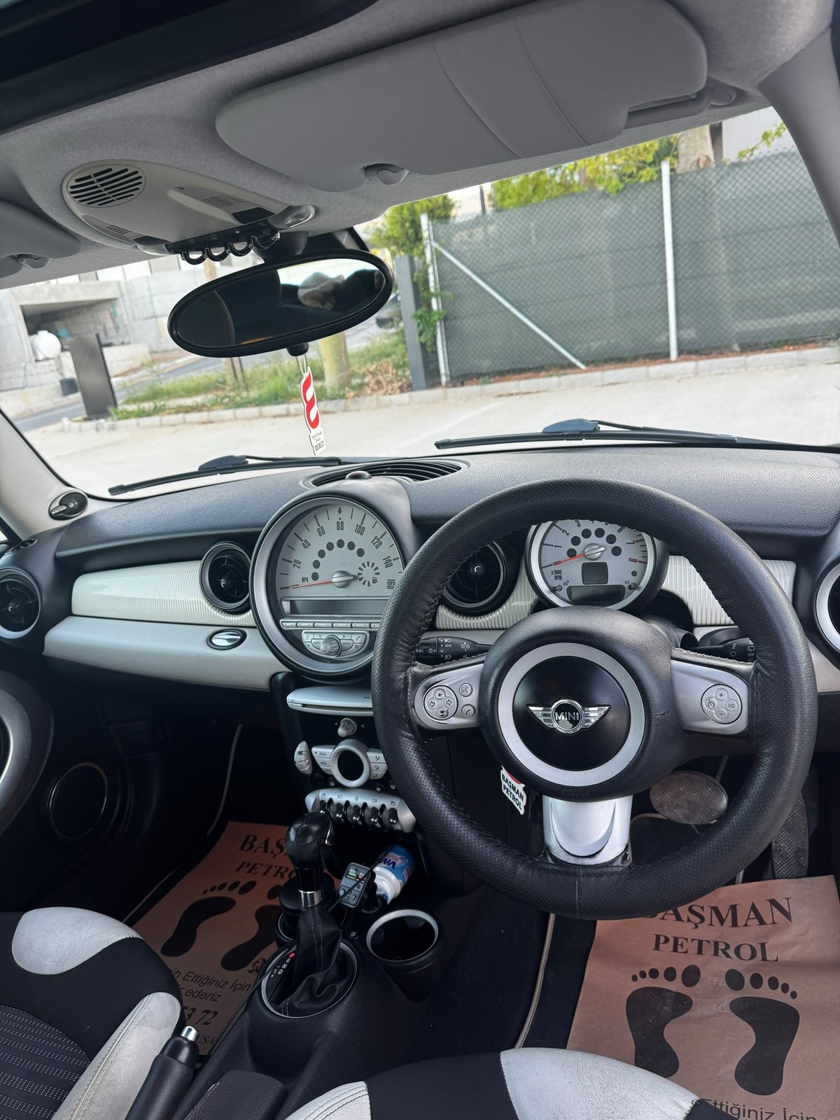 2009 Mini Cooper 4