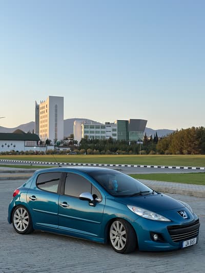 Peugeot 207 — 2