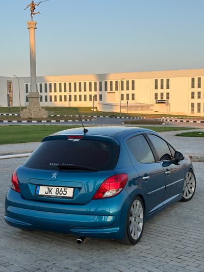Peugeot 207 — 3