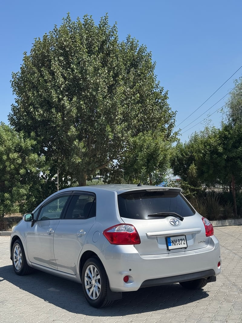 Toyota Auris — 4