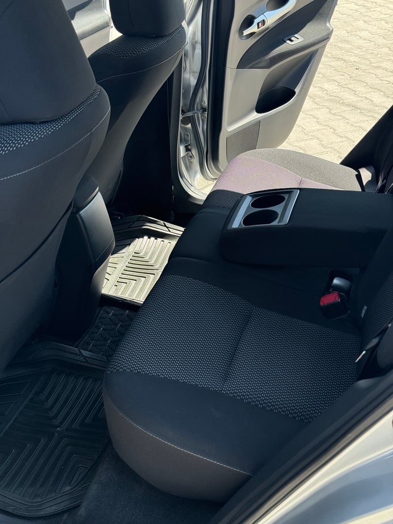 Toyota Auris — 8