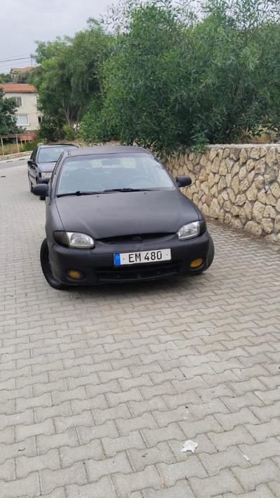 Hyundai Accent — 2