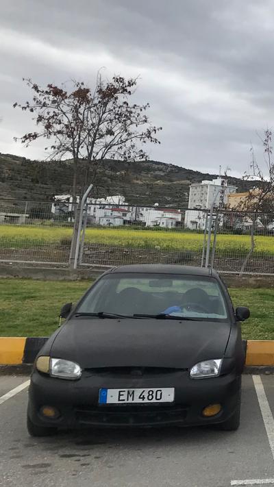 Hyundai Accent — 3