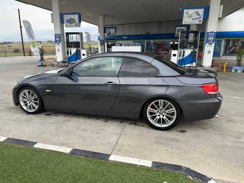 BMW 320i — 5