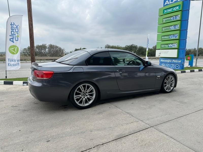BMW 320i — 10