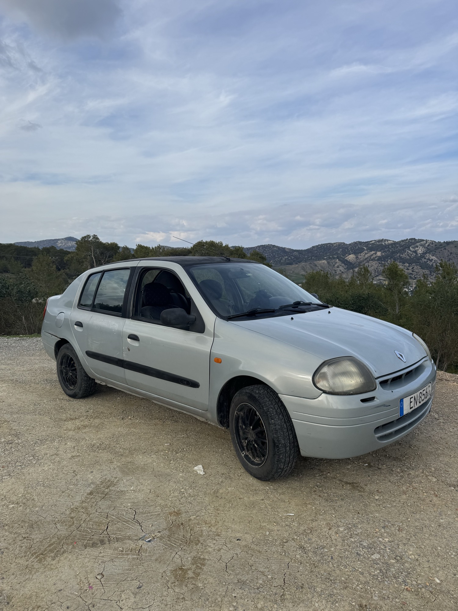 2000 Renault Clio Benzin Manuel Girne İlan görseli - GalerimPlus