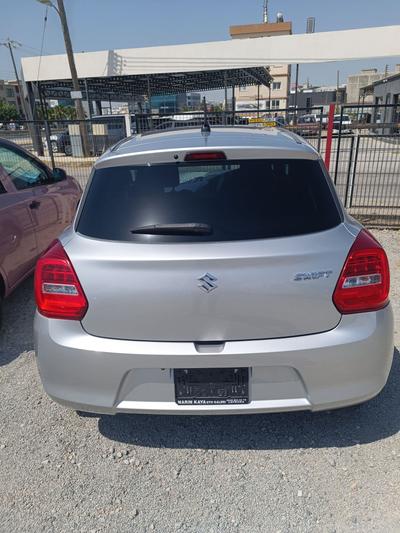 Suzuki Swift — 3