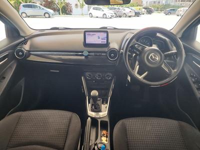 Mazda Demio — 4