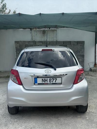 Toyota Vitz — 3