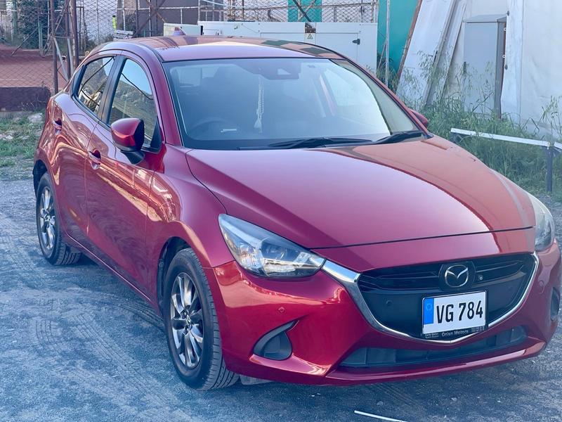 Mazda Demio — 1/9