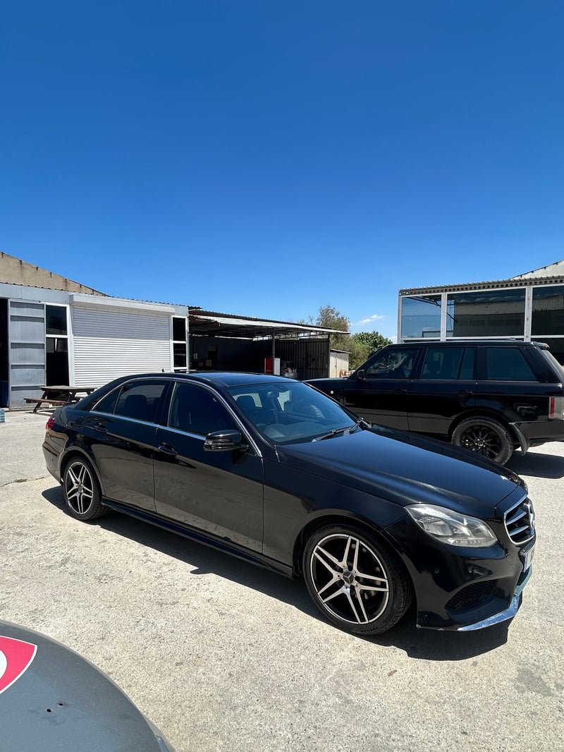 Mercedes-Benz E 220 — 3