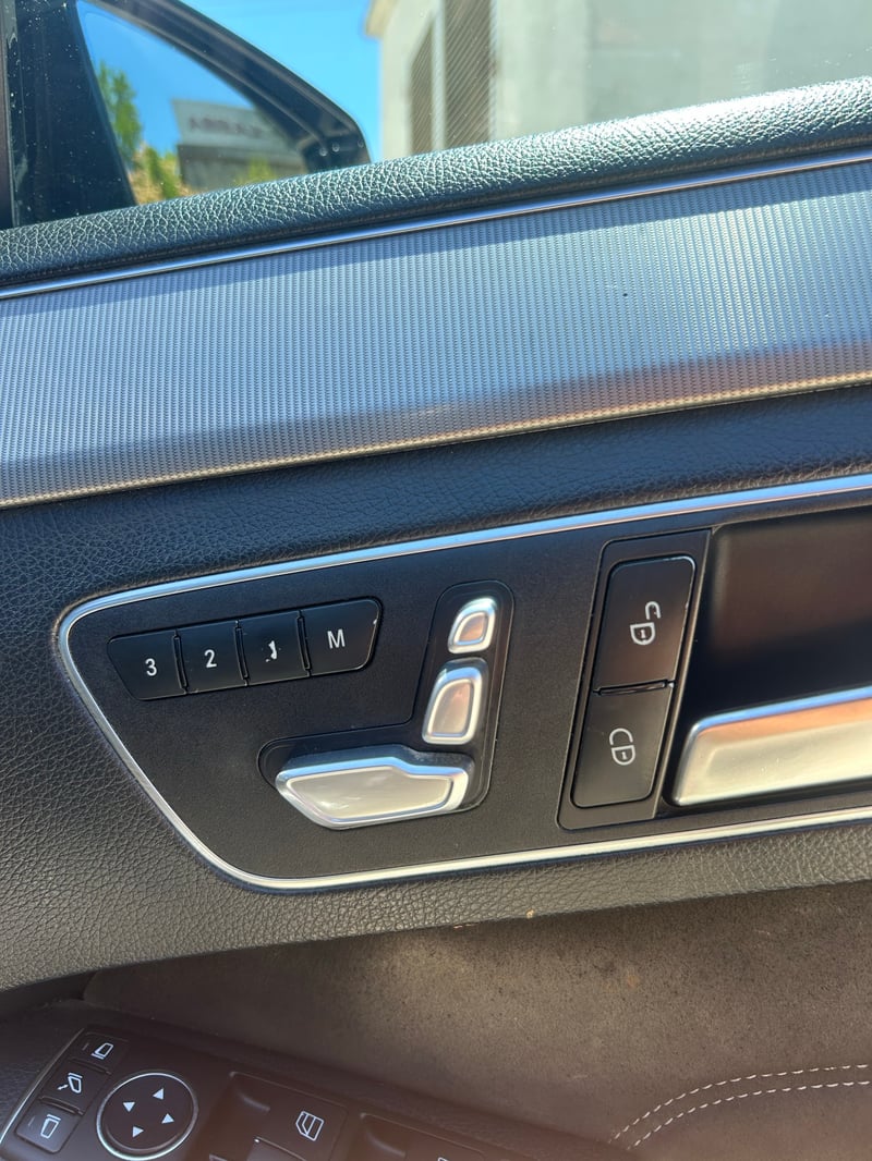 Mercedes-Benz E 220 — 9