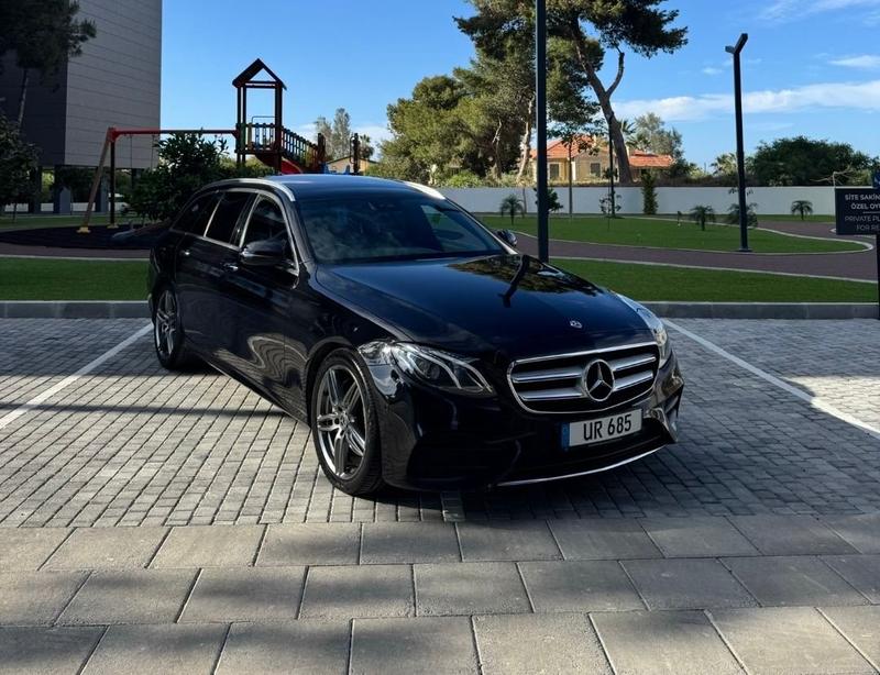 Mercedes-Benz E 220d — 1/10
