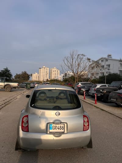 Nissan March — 5