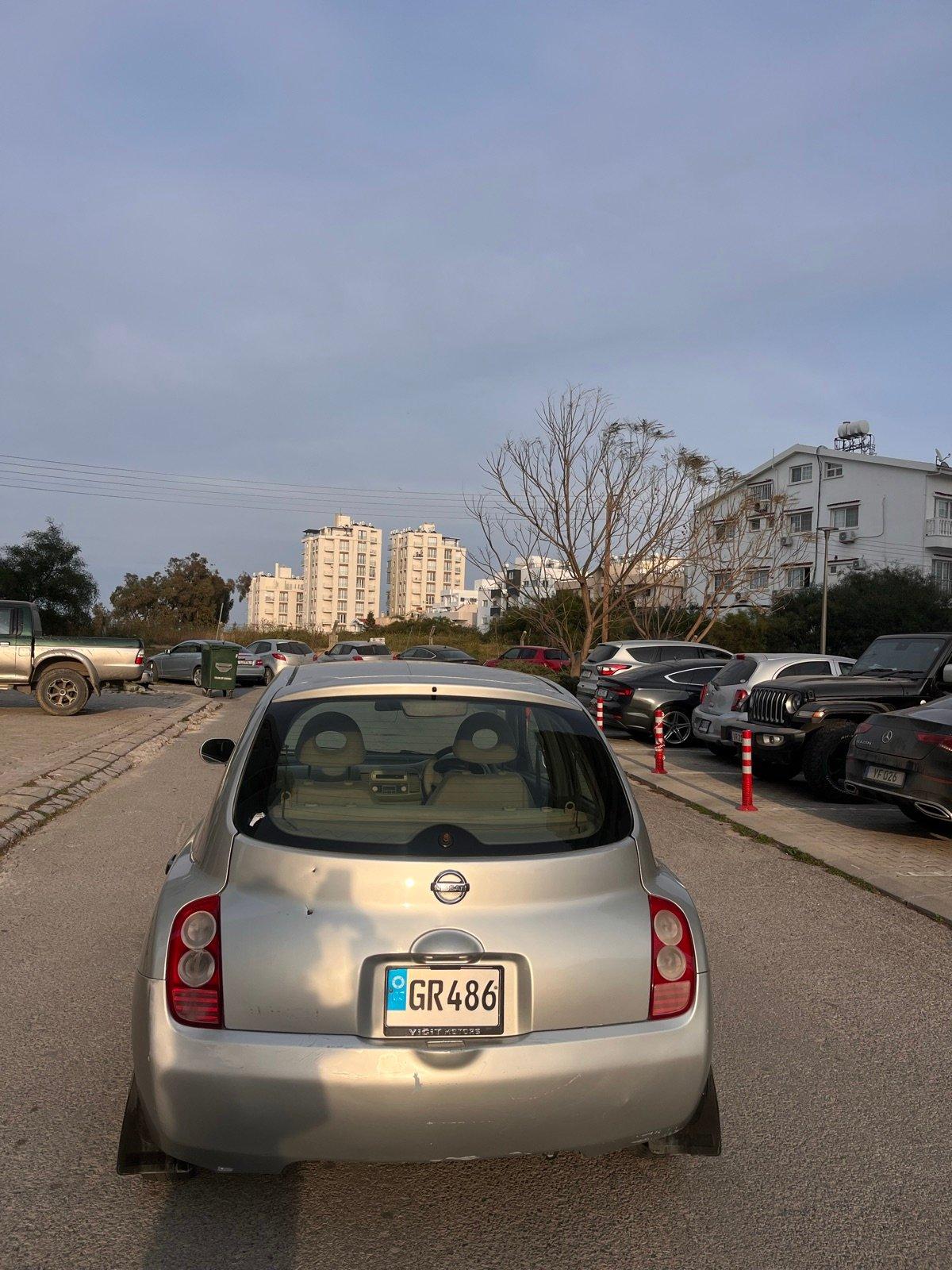 2003 Nissan March 5