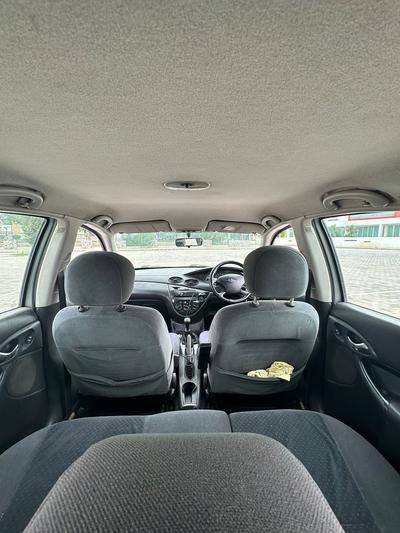 Ford Focus — 5