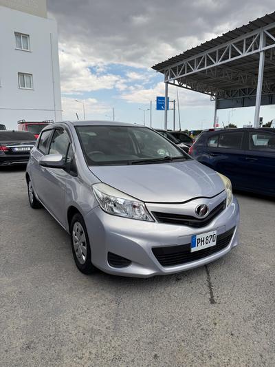Toyota Vitz — 1