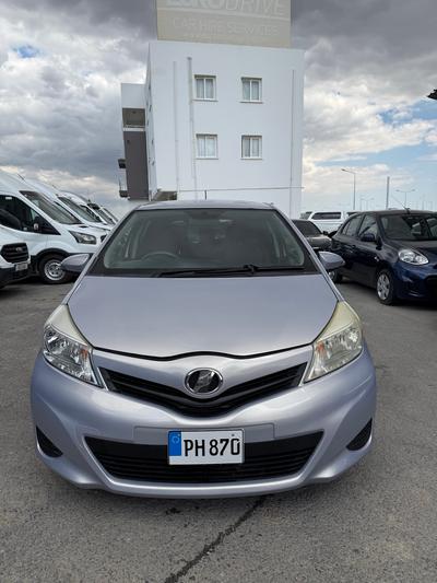 Toyota Vitz — 2