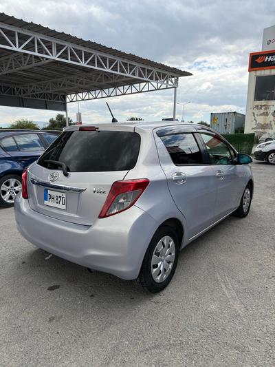 Toyota Vitz — 3