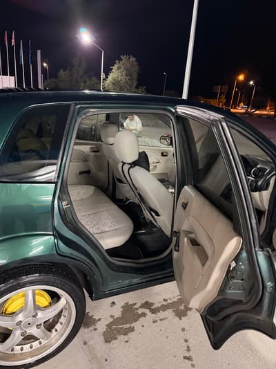 Ford Fiesta — 9