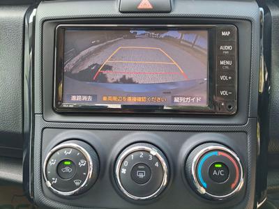 Toyota Corolla Axio — 9