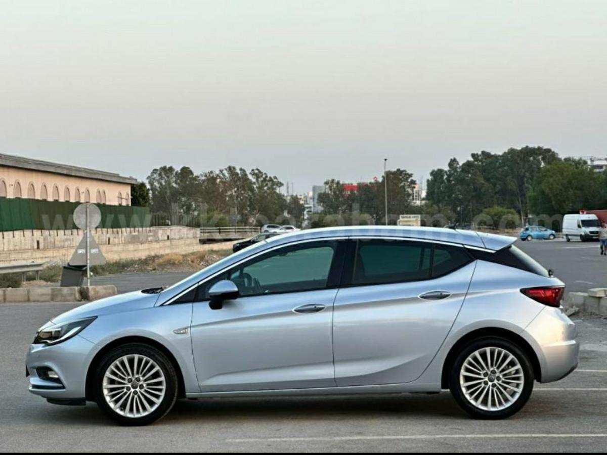 2016 Opel Astra 6