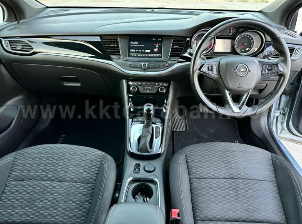 2016 Opel Astra 8