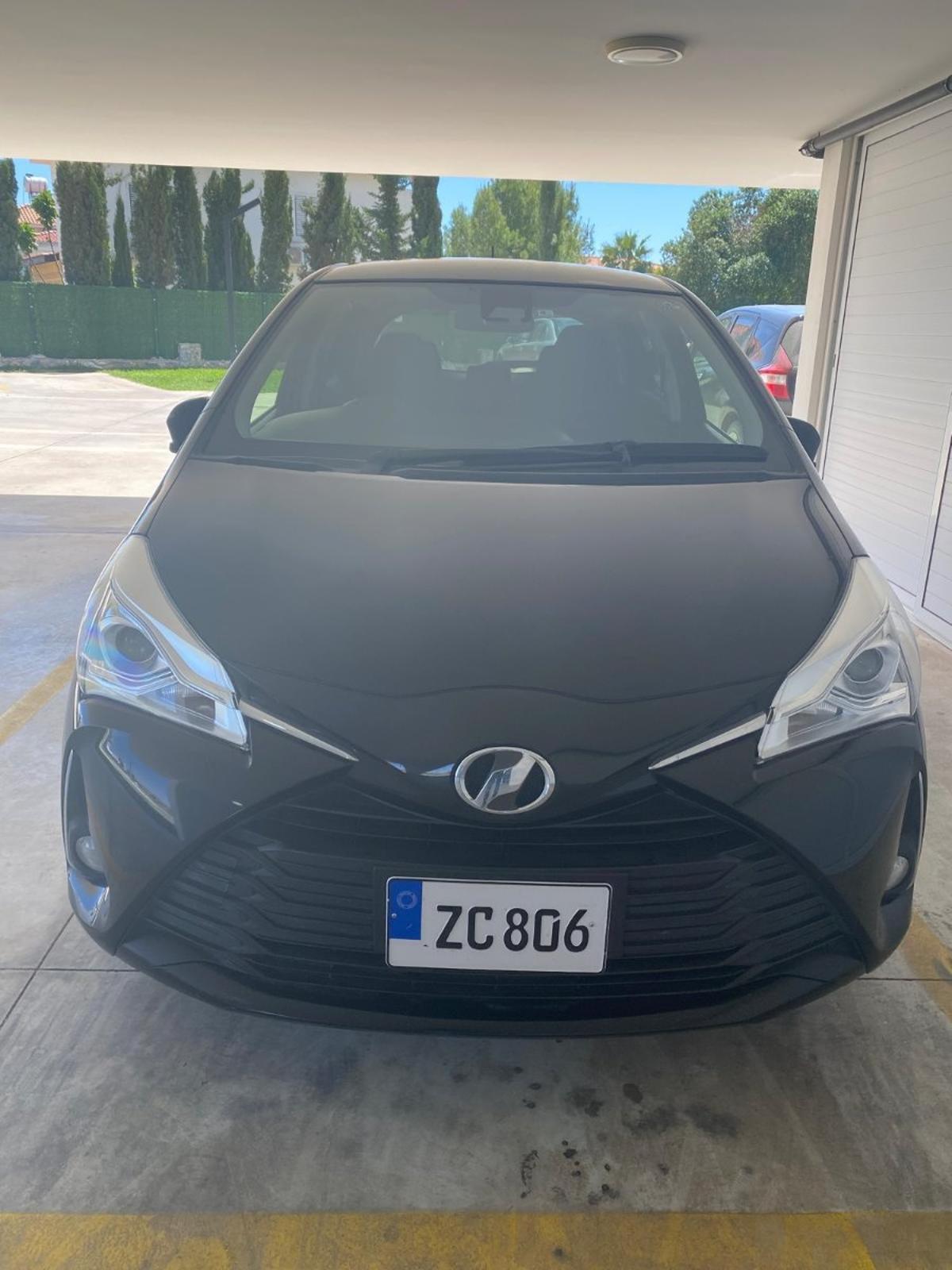 2019 Toyota Vitz 5