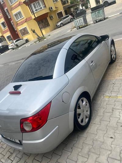 Renault Megane — 4