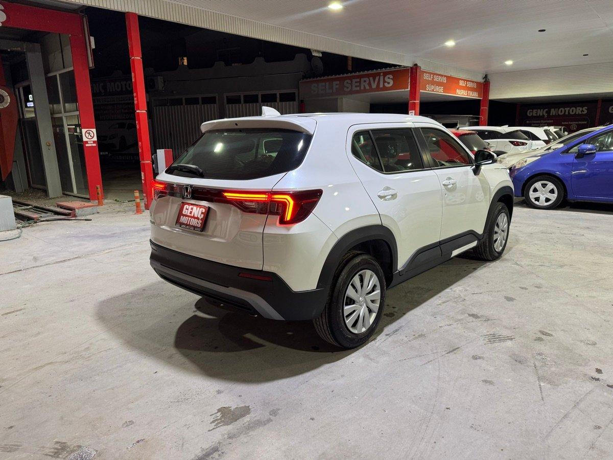 2025 Honda WR-V 2