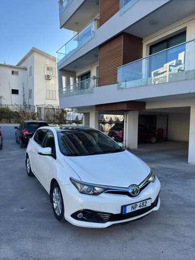 Toyota Auris  — 5