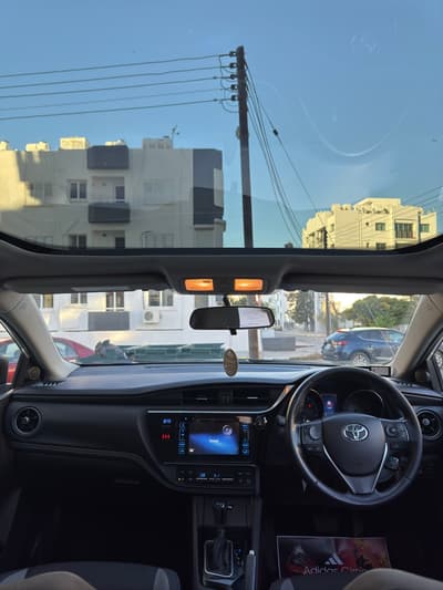 Toyota Auris  — 6