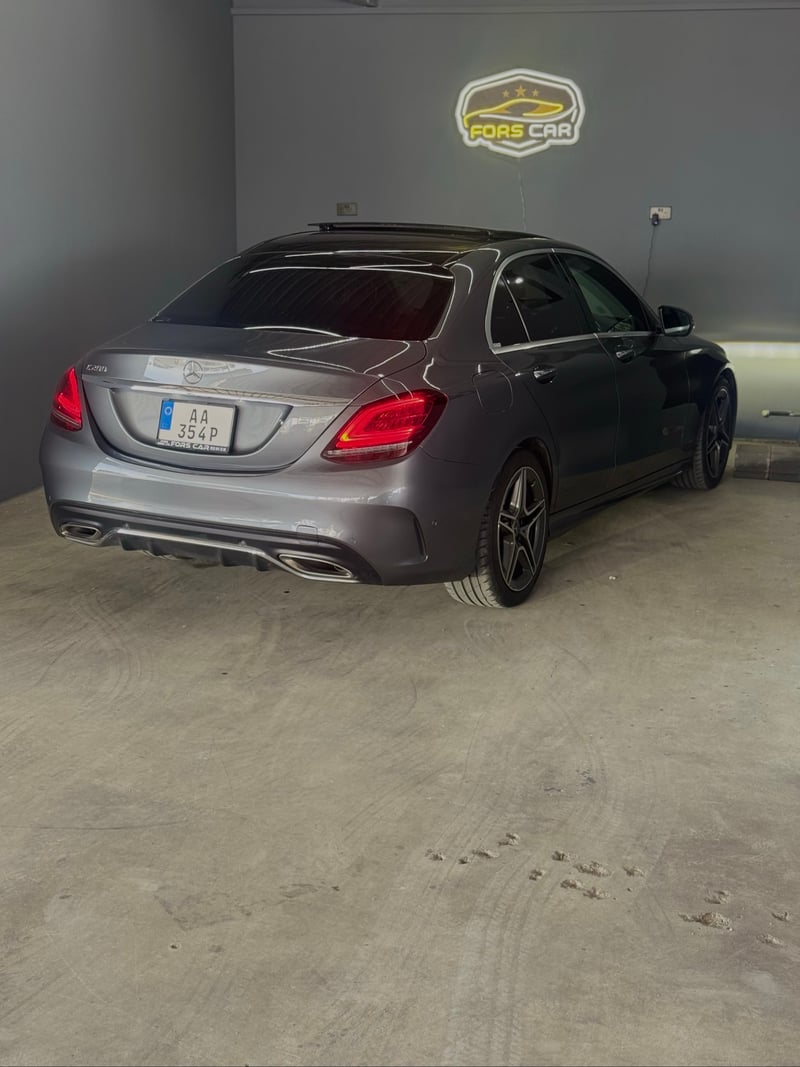 Mercedes-Benz C 200 — 3
