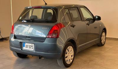 Suzuki Swift — 3