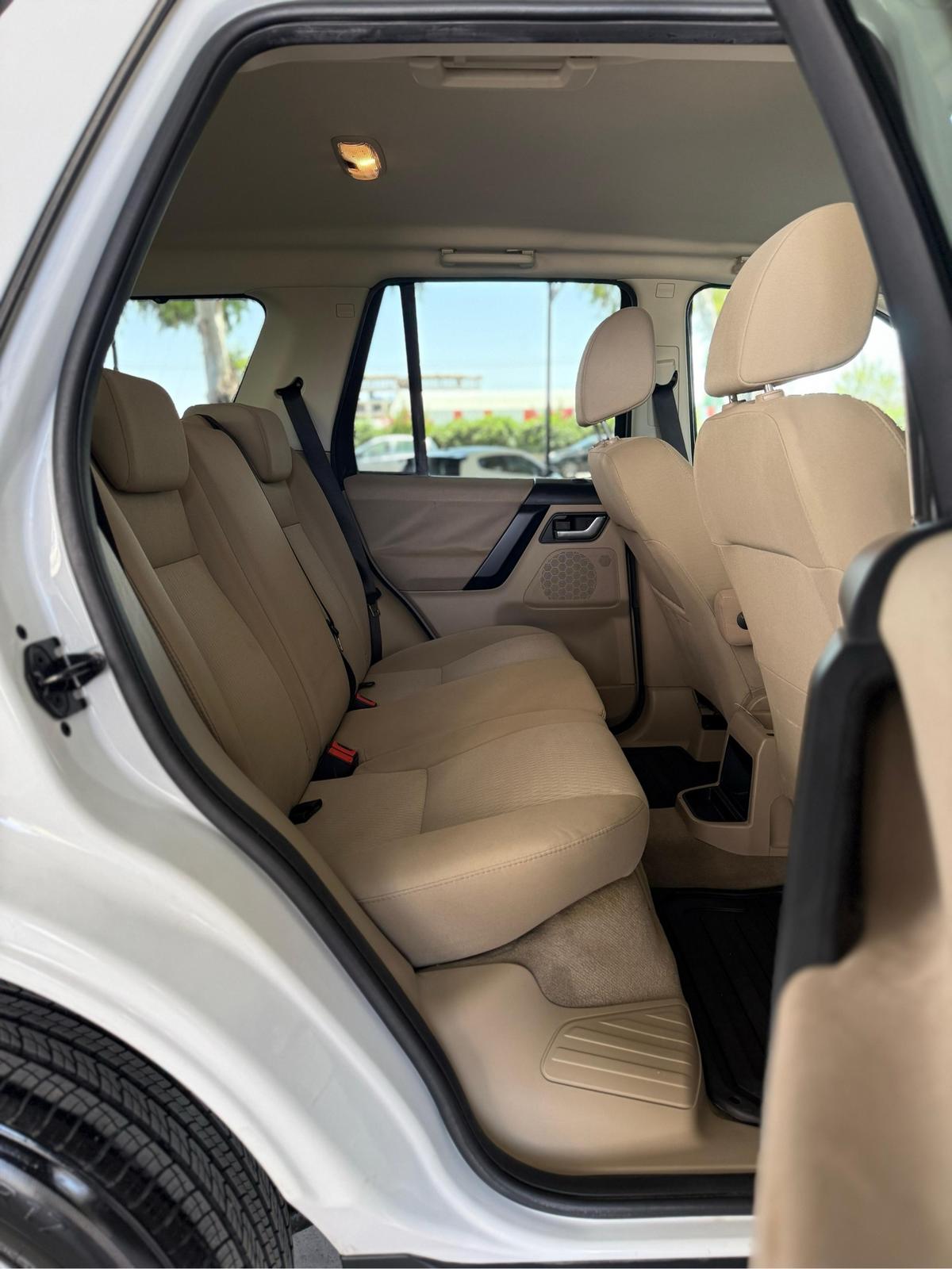 2014 Land Rover Freelander 9