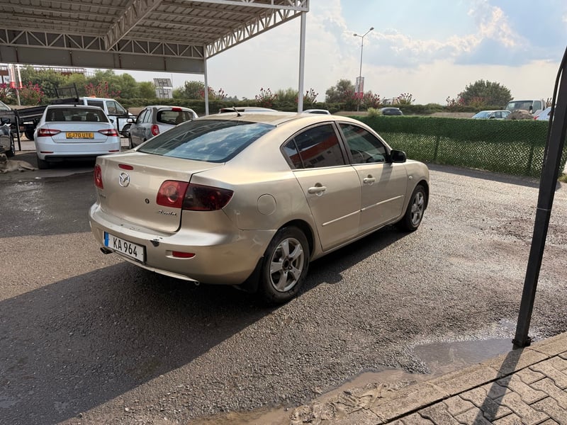 Mazda 3 — 6